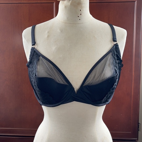 NWT Savage Fenty Bra - Picture 1 of 7